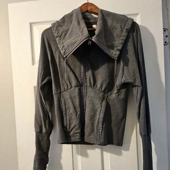 Lululemon Grey sweater - Picture 1 of 2